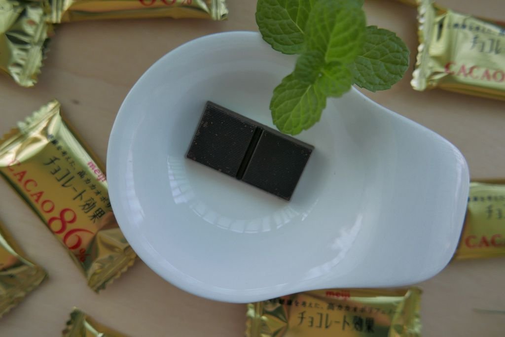 明治CACAO系列黑巧克力_YoYoTempo優遊步調_image001 (12).jpg