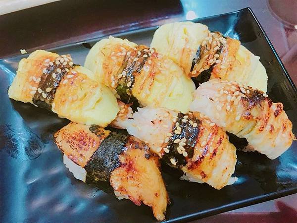 【高雄美食】高雄三民美食 / 澄清湖美食推薦。近高雄鳳山文山特區正港巷弄美食！CP值爆高新鮮日式料理。新鮮食材丼飯 / 生魚片 / 握壽司每樣都好吃到想哭－十三巷手作壽司