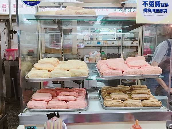 【花蓮美食】2018花蓮必吃人氣美食 / 花蓮市區美食 / 超人氣小西點（台式馬卡龍）＆鋼管紅茶老店－花蓮廟口紅茶（附完整菜單）