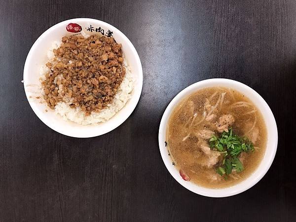 【台中美食】近豐原廟東夜市瘦肉版好吃不油膩滷肉飯＆扎實入味超有滿足感的人氣赤肉羹－陳家赤肉羹