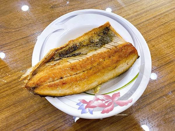 【嘉義美食】嘉義西區美食 / 嘉義市美食。嘉義好吃雞肉飯。態度親切 CP 值高（附完整菜單） － 嘉義東門雞肉飯（新民店）.jpg