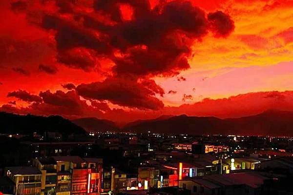 5.台東火燒雲，難得一見