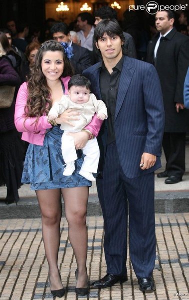 278518-sergio-aguero-et-giannina-maradona-a-637x0-3.jpg