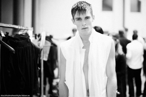 Songzio SS11 backstage by stockholmstreetstyle