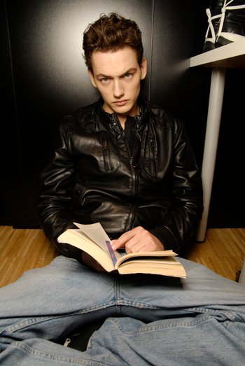 D&amp;G FW10 bs-1