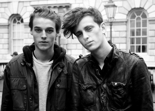 Robbie Wadge the girl -2