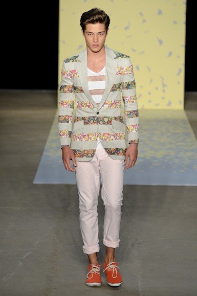 Chico in Fashion Rio Summer 2011