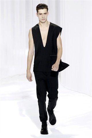 DIOR-SS11-09-Adrien.jpg