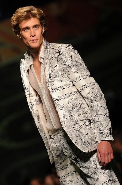 Gen at Etro SS11