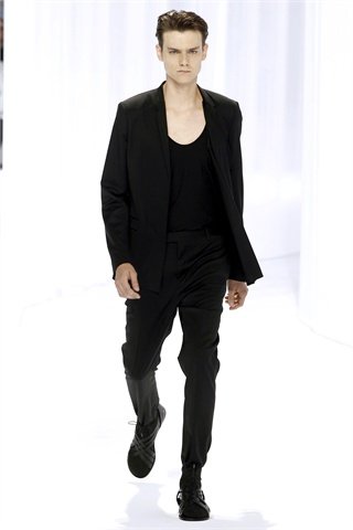 DIOR-SS11-06-Douglas.jpg