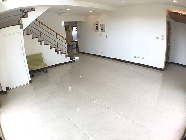 哈佛世家三面採光露臺戶蘇小婍0953-081222 (4).jpg