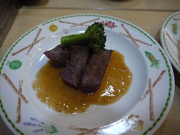 自助餐的日式牛排