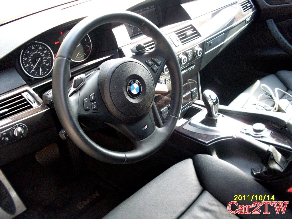 BMW_535i_E60_12