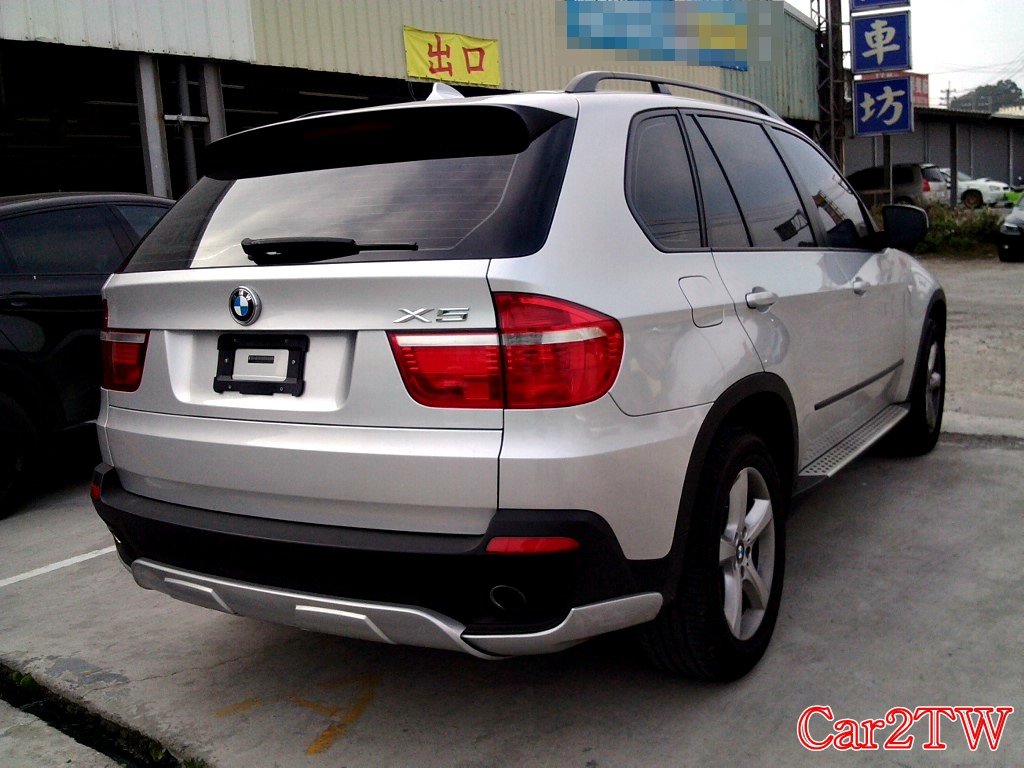 2008 BMW X5 3.0i也是2016年開始的油耗新法規的受害者之一。新款賓士休旅車GLC300只是在及格邊緣