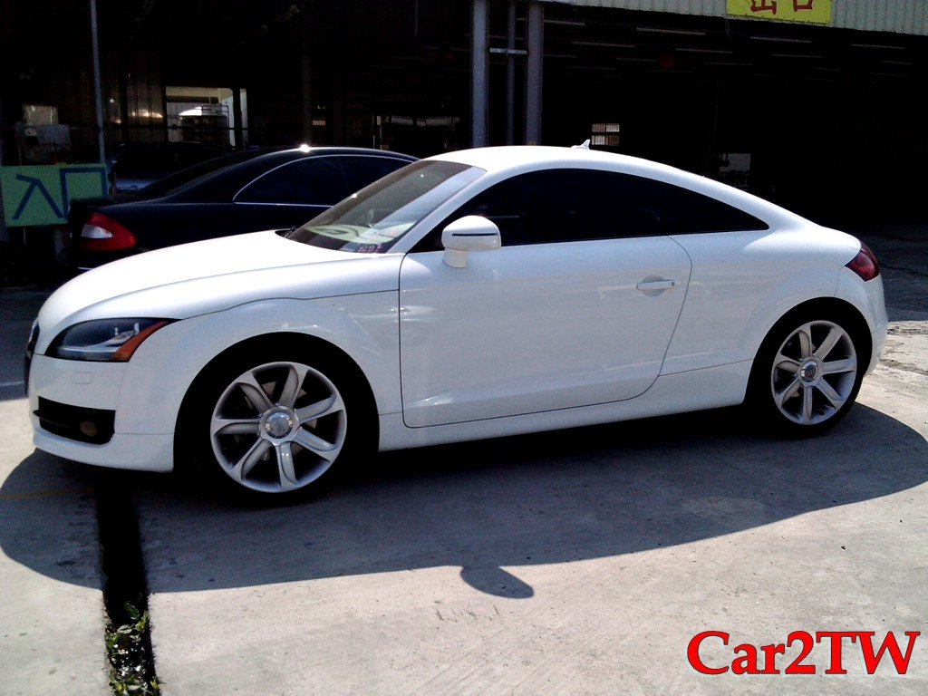 2011_Audi_TT_10