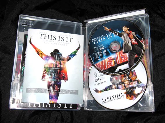 麥可．傑克森《 This is it 》限量禮盒版 DVD