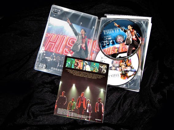 麥可．傑克森《 This is it 》限量禮盒版 DVD