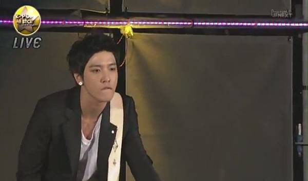 ＣＮＢＬＵＥ　１１０８２０.mp4 - YouTube[13-05-24].JPG