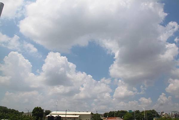 天空的雲