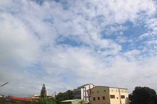 講堂上空的雲彩之三