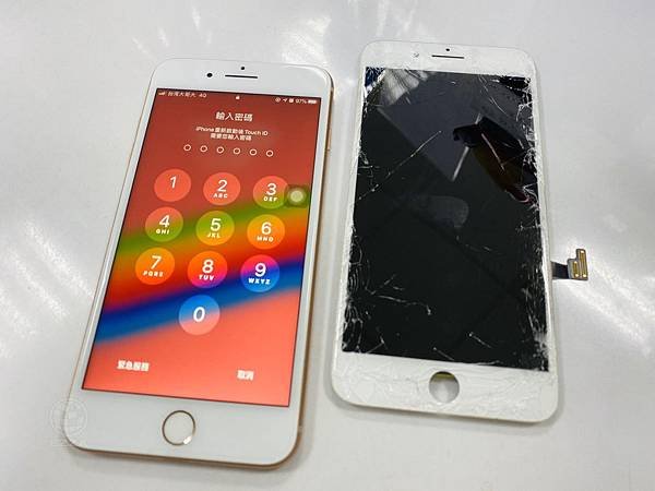 IPHONE8+更換螢幕.jpg