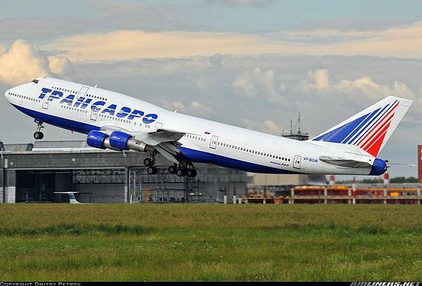 Boeing 747-346SR_Transaero  20130623  Dmitry Petrov