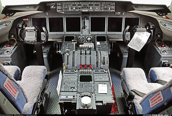 McDonnell Douglas (Boeing) MD-10-10F_FedEx   20091010  Randall Johnson