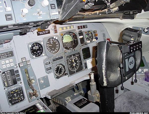 McDonnell Douglas DC-10-10_Airtours International  20001231  Europix - AirTeamImages