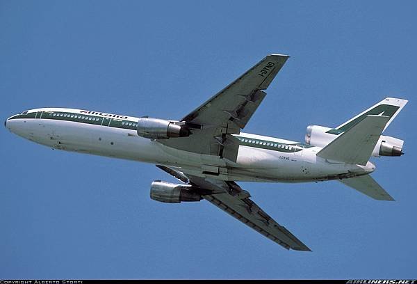 McDonnell Douglas DC-10-30_Alitalia  19780603  Alberto Storti