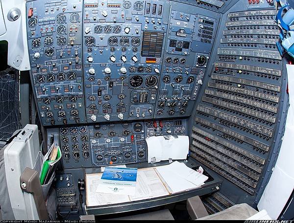 McDonnell Douglas DC-10-40I_Omega Tanker  20131119  Mehdi Photos