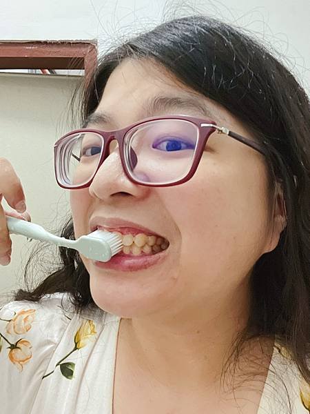 《oral clean歐可麗》寬幅&amp;窄福護齦牙刷易深入齒縫清