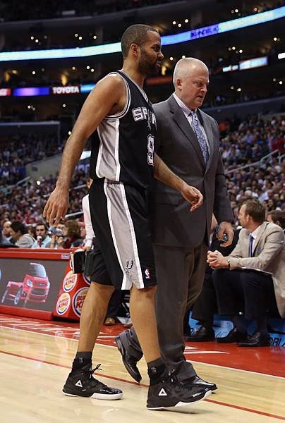 san-antonio-spurs-v-los-20131217-061242-763