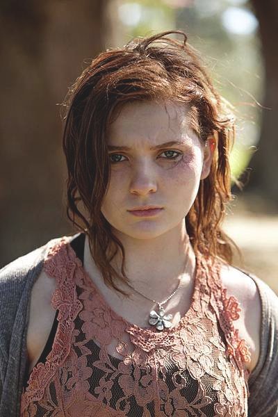 maggie-abigail-breslin-2