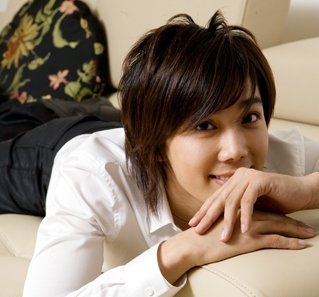 park_jung_min_sofa.jpg