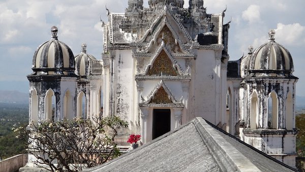 temple-Phra-Nakhon-Khiri-Phetchaburi