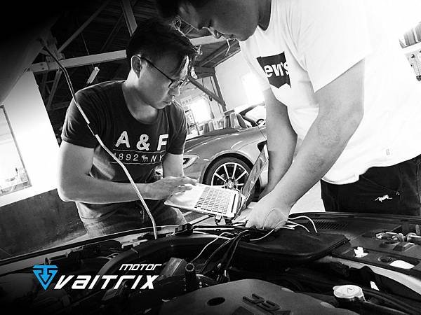 三菱MITSUBISHI LANCER FORTIS SPORTBACK改裝電腦 外掛晶片 內寫 OBD馬力提升 破限速 破轉速 水噴射 油門控制器 油門加速器 渦輪錶賽車表 麥翠斯 vaitrix