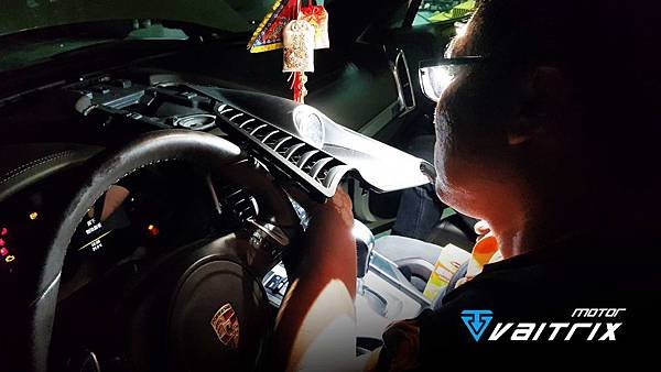 Cayenne 3.0 V6   Cayenne 4.2 V8 直插錶 賽車錶 渦輪錶 PLUG &amp; PLAY BOOST GAUGE即插即用 冷艷金屬 髮絲紋面版 壓力感知器 紅外線 鍍膜玻璃  CNC外框 三核心LED 水溫錶 油溫錶 油壓錶 電壓錶 進氣溫錶 排溫錶 三環錶 
