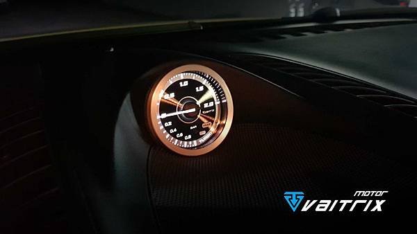 Cayenne 3.0 V6   Cayenne 4.2 V8 直插錶 賽車錶 渦輪錶 PLUG &amp; PLAY BOOST GAUGE即插即用 冷艷金屬 髮絲紋面版 壓力感知器 紅外線 鍍膜玻璃  CNC外框 三核心LED 水溫錶 油溫錶 油壓錶 電壓錶 進氣溫錶 排溫錶 三環錶 