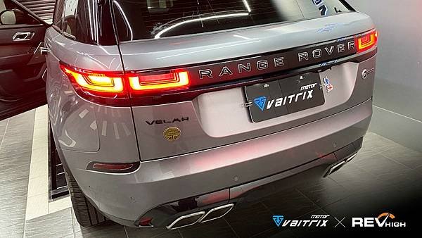 來自澳洲的汽車改裝品牌VAITRIX麥翠斯有最廣泛的車種適用產品，含汽油、柴油、油電混合車專用電子油門控制加速器，搭配外掛晶片及內寫，高品質且無後遺症之動力提升，也可由專屬藍芽App–AirForce GO切換一階、二階、三階ECU模式。外掛晶片及電子油門控制器不影響原車引擎保固，搭配不眩光儀錶，提升馬力同時監控愛車狀況。另有馬力提升專用水噴射可程式電腦及套件，改裝愛車不傷車。適用品牌車款： Audi奧迪、BMW寶馬、Porsche保時捷、Benz賓士、Honda本田、Toyota豐田、Mitsubishi三菱、Mazda馬自達、Nissan日產、Subaru速霸陸、VW福斯、Volvo富豪、Luxgen納智捷、Ford福特、Hyundai現代、Skoda斯柯達、Mini、Ferrari 法拉利、Lamborghini藍寶堅尼 ; Altis、CRV、CHR、Kicks、Cla45、Focus mk4、Sienta 、Camry、Golf GTI、Polo、Kuga、Tiida、U7、Rav4、Odyssey、Santa Fe新土匪、C63s、Lancer Fortis、Elantra Sport、Auris、Mini R56、ST LINE、535i、Tiguan、RS6 AVANT、 Tiguan R、C300、...等。