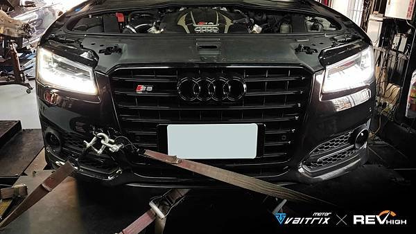 來自澳洲的汽車改裝品牌VAITRIX麥翠斯有最廣泛的車種適用產品，含汽油、柴油、油電混合車專用電子油門控制加速器，搭配外掛晶片及內寫，高品質且無後遺症之動力提升，也可由專屬藍芽App–AirForce GO切換一階、二階、三階ECU模式。外掛晶片及電子油門控制器不影響原車引擎保固，搭配不眩光儀錶，提升馬力同時監控愛車狀況。另有馬力提升專用水噴射可程式電腦及套件，改裝愛車不傷車。適用品牌車款： Audi奧迪、BMW寶馬、Porsche保時捷、Benz賓士、Honda本田、Toyota豐田、Mitsubishi三菱、Mazda馬自達、Nissan日產、Subaru速霸陸、VW福斯、Volvo富豪、Luxgen納智捷、Ford福特、Hyundai現代、Skoda斯柯達、Mini、Ferrari 法拉利、Lamborghini藍寶堅尼 ; Altis、CRV、CHR、Kicks、Cla45、Focus mk4、Sienta 、Camry、Golf GTI、Polo、Kuga、Tiida、U7、Rav4、Odyssey、Santa Fe新土匪、C63s、Lancer Fortis、Elantra Sport、Auris、Mini R56、ST LINE、535i、Tiguan、RS6 AVANT、 Tiguan R、C300、Hilux...等。