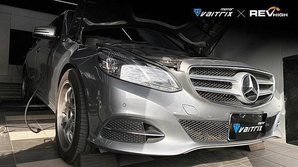 來自澳洲的汽車改裝品牌VAITRIX麥翠斯有最廣泛的車種適用產品，含汽油、柴油、油電混合車專用電子油門控制加速器，搭配外掛晶片及內寫，高品質且無後遺症之動力提升，也可由專屬藍芽App–AirForce GO切換一階、二階、三階ECU模式。外掛晶片及電子油門控制器不影響原車引擎保固，搭配不眩光儀錶，提升馬力同時監控愛車狀況。另有馬力提升專用水噴射可程式電腦及套件，改裝愛車不傷車。適用品牌車款： Audi奧迪、BMW寶馬、Porsche保時捷、Benz賓士、Honda本田、Toyota豐田、Mitsubishi三菱、Mazda馬自達、Nissan日產、Subaru速霸陸、VW福斯、Volvo富豪、Luxgen納智捷、Ford福特、Hyundai現代、Skoda、Mini; Altis、crv、chr、kicks、cla45、Focus mk4、 sienta 、camry、golf gti、polo、kuga、tiida、u7、rav4、odyssey、Santa Fe新土匪、C63s、Lancer Fortis、Elantra Sport、Auris、Mini R56、ST LINE、535i、G63、RS6、RS7、M8、330i...等。