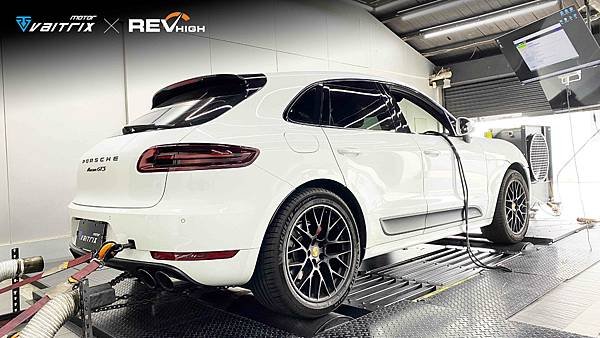   來自澳洲的汽車改裝品牌VAITRIX麥翠斯有最廣泛的車種適用產品，含汽油、柴油、油電混合車專用電子油門控制加速器，搭配外掛晶片及內寫，高品質且無後遺症之動力提升，也可由專屬藍芽App–AirForce GO切換一階、二階、三階ECU模式。  外掛晶片及電子油門控制器不影響原車引擎保固，搭配不眩光儀錶，提升馬力同時監控愛車狀況。另有馬力提升專用水噴射可程式電腦及套件，改裝愛車不傷車。  在VAITRIX動力升級，完整實現客製化調校，根據車況、已改裝硬體與客戶需求調整程式。搭配馬力機驗證與HP TUNERS數據流，讓改裝沒有後顧之憂！  適用品牌車款： Audi奧迪、BMW寶馬、Porsche保時捷、Benz賓士、Honda本田、Toyota豐田、Mitsubishi三菱、Mazda馬自達、Nissan日產、Subaru速霸陸、VW福斯、Volvo富豪、Luxgen納智捷、Ford福特、Hyundai現代、Skoda、Mini; Altis、crv、chr、kicks、cla45、Focus mk4、 sienta 、camry、golf gti、polo、kuga、tiida、u7、rav4、odyssey、Santa Fe新土匪、C63s、Lancer Fortis、Elantra Sport、Auris、Mini R56、ST LINE、535i、G63、RS6、RS7、M8、330i、E63、S63...等。
