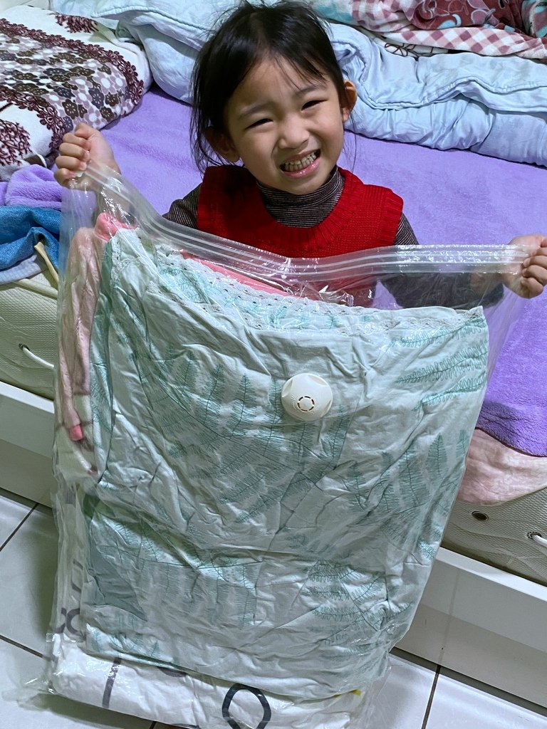 摩肯迷你充抽氣機～3in1極度快速抽充氣機，露營旅行換季必備