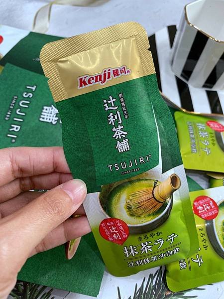 好評價沖泡飲品推薦／健司Kenji X辻利抹茶沖泡飲～在家也