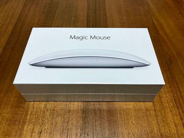 Magic Mouse 2 外盒非常精緻