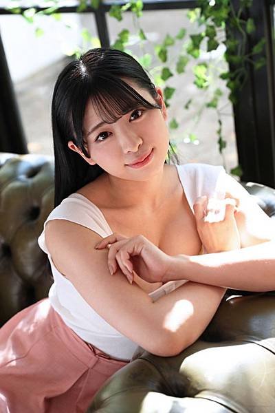 花柳杏奈.jpg