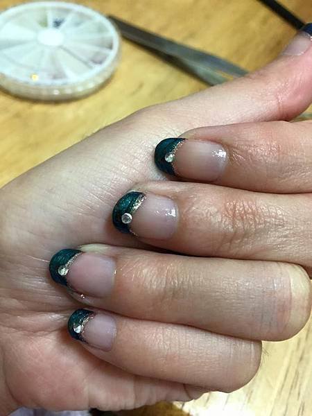 nail