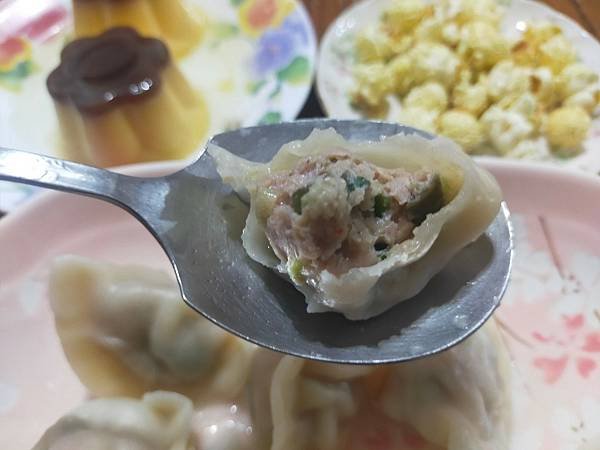 LINE_ALBUM_剝皮辣椒水餃_230621_14.jpg