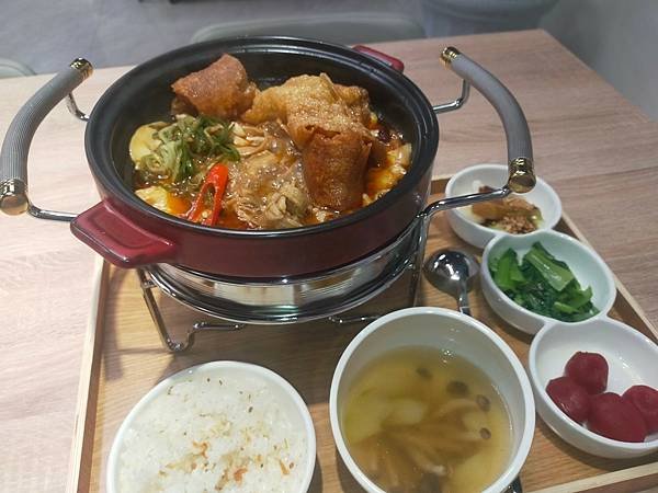 新店裕隆城新開幕【熱浪島南洋蔬食茶堂】肉食主義也能大感驚豔的