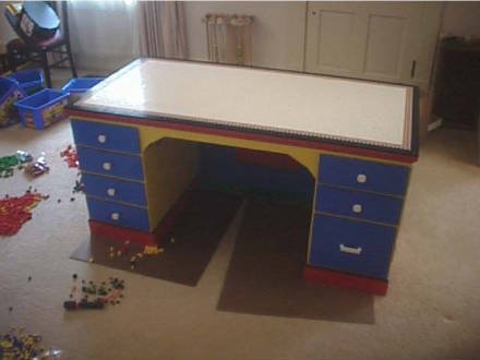 lego_06desk.jpg